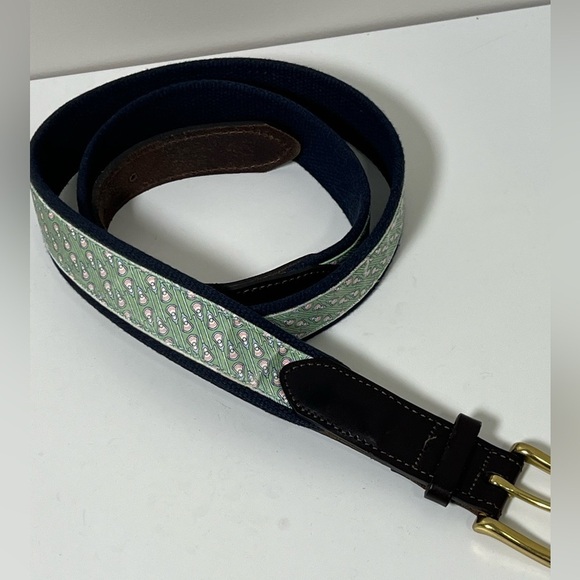 Vineyard Vines Belt Size 42 Lacrosse All Over Print Leather Tab Belt Preppy - Picture 5 of 12